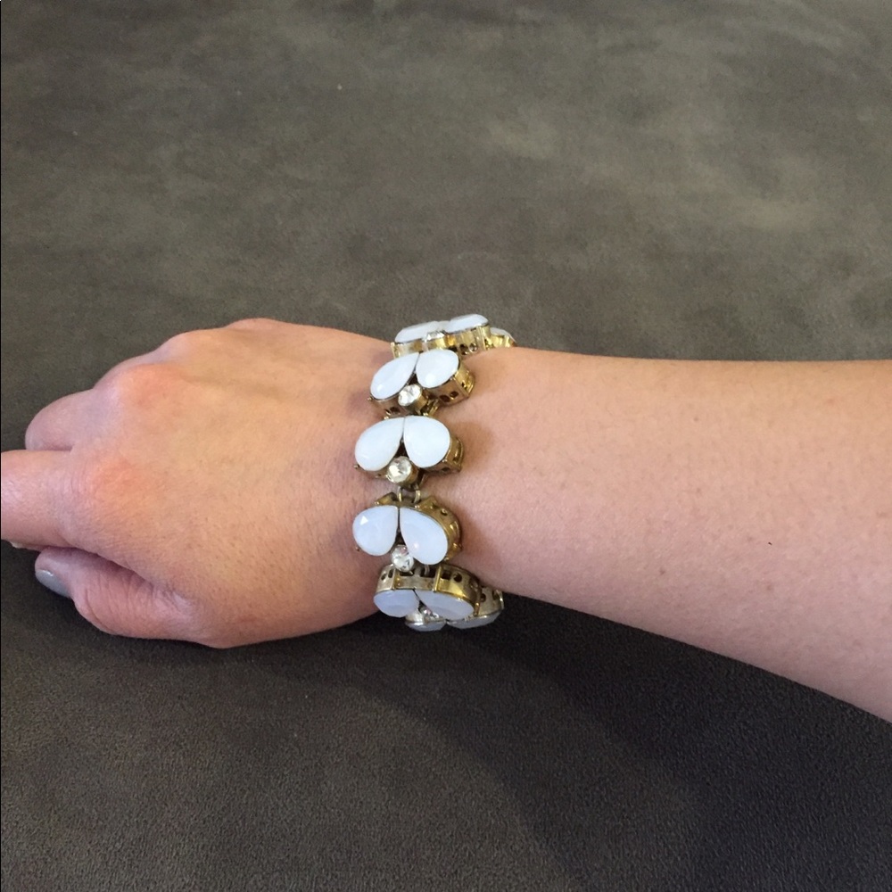 ANTHROPOLOGIE Milky White & Gold Toggle Bracelet